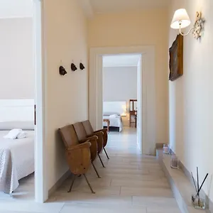 Supportico Lopez Guest house